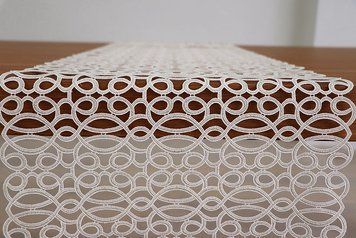 Weissfee table runner - Cannes Gold