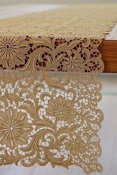 Weissfee table runner - Belvedere Gold