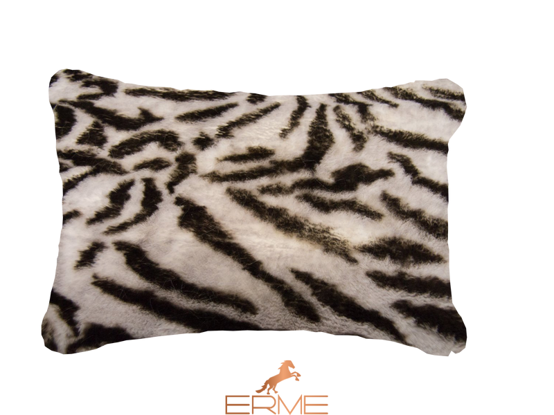 Square fur pillowcase Mansion - White Tiger