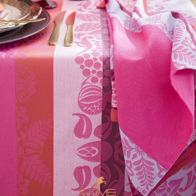 Jacquard Francais tablecloth - Mumbai Coton Fuchsia