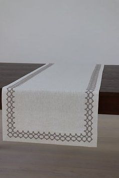 Weissfee table runner - Moon Nature