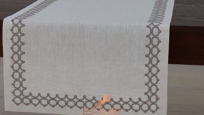 Weissfee table runner - Moon Nature