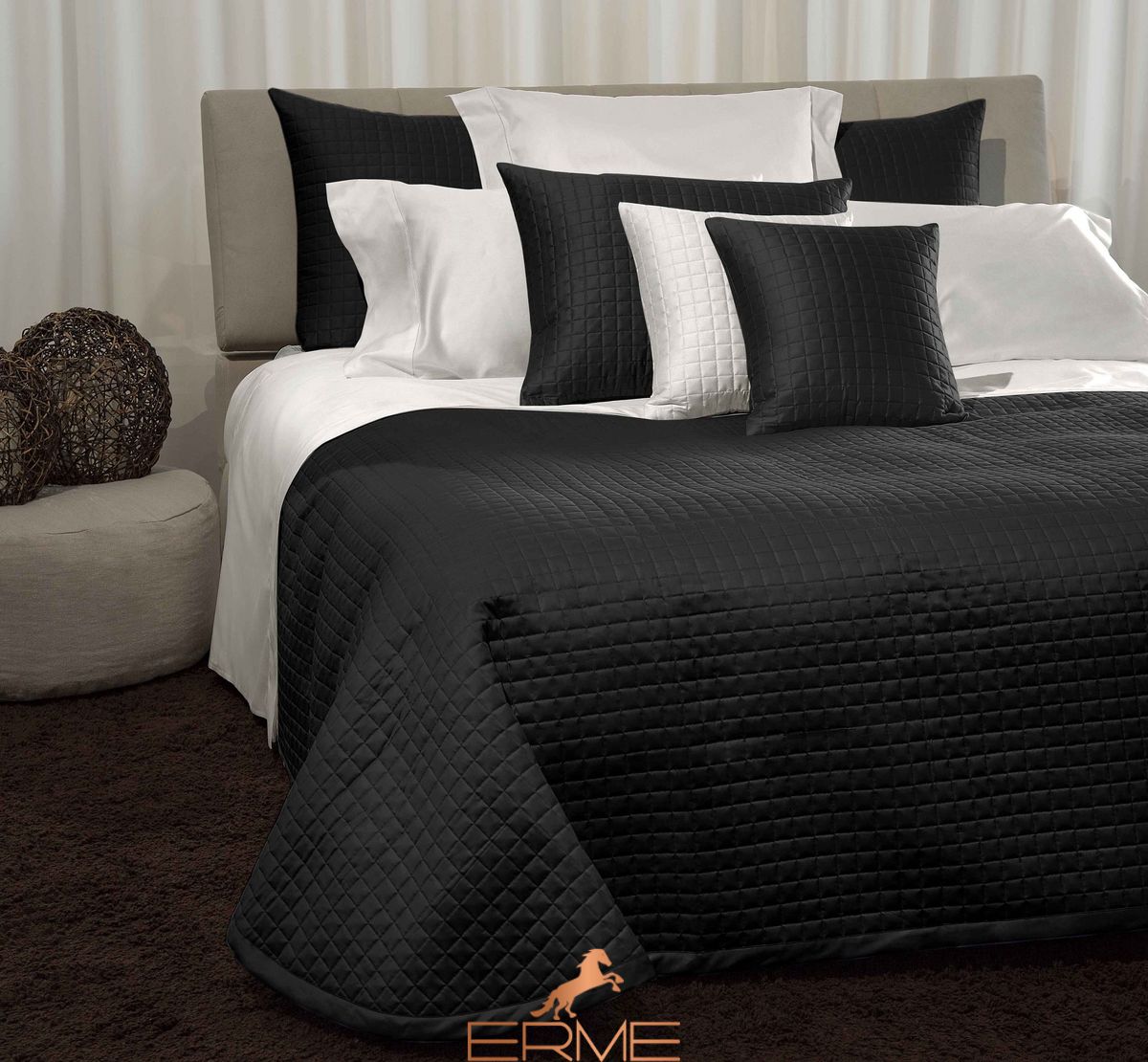 Signoria Firenze - Quilted bedspread MASACCIO Black, BLACK, 260x270