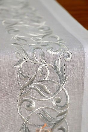 Weissfee table runner - Montreux Silver
