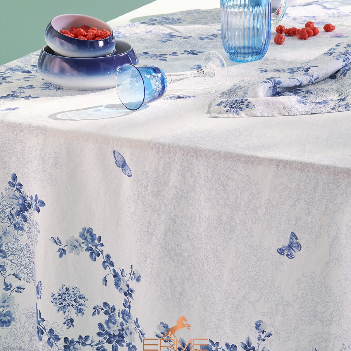 Table runner Garnier Thiebaut Voliere bleu, 50х155