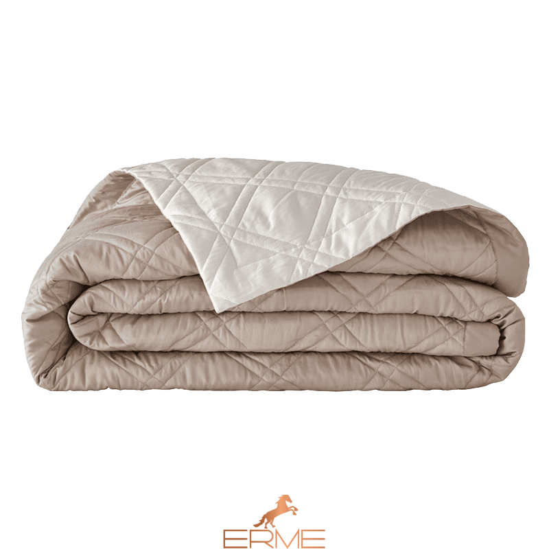Quilted bedspread Alexandre Turpault - Merveille Gazzele Ermine