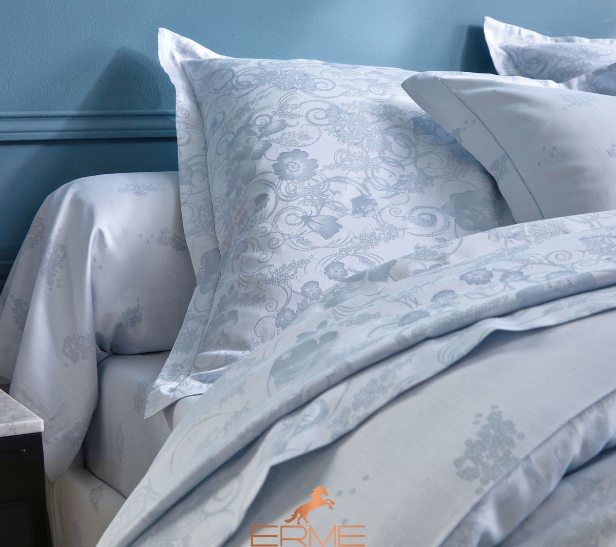 Blanc Des Vosges Deshabille Hesperide Porcelaine robe