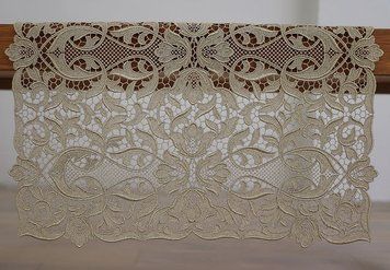 Weissfee table runner - Sanssouci Gold
